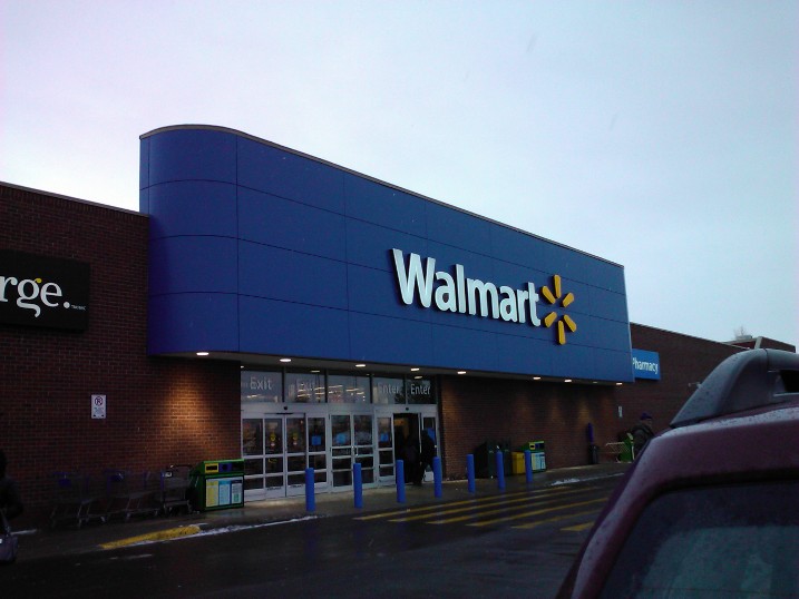 File:Walmart (former Zellers) - Gloucester (Ottawa), Ontario.jpg
